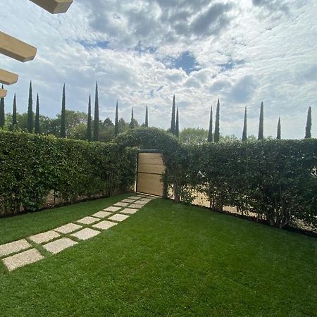 Marco Simone Golf Club Apartment Bagian luar foto